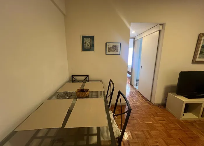 2 Ambientes En El Centro, A Metros Calle Florida - Ubicacion Estupenda